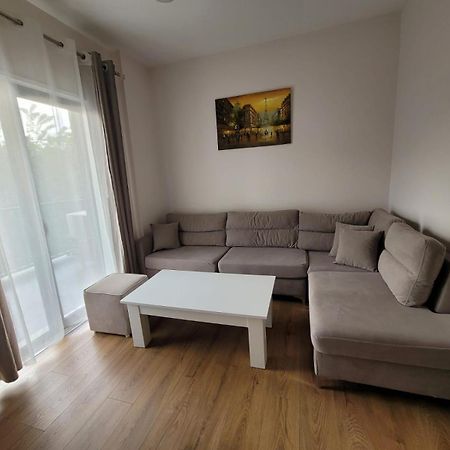 Enes Apartment Tirane ภายนอก รูปภาพ