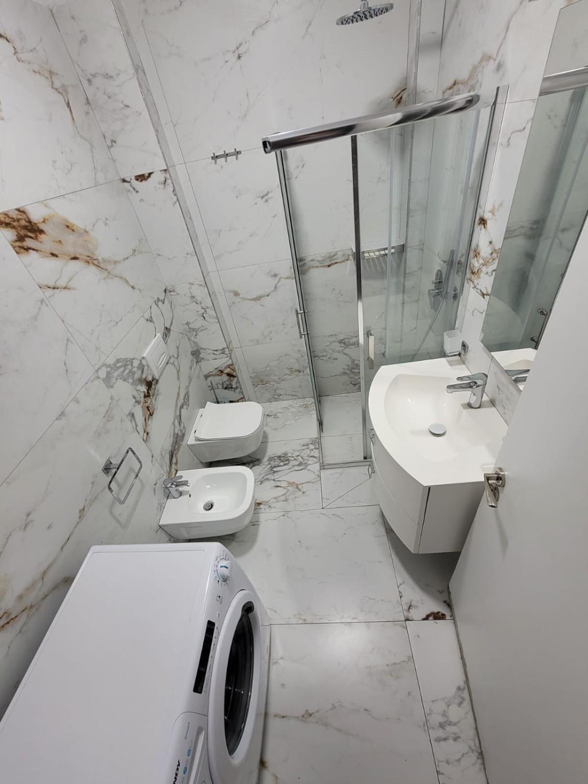 Enes Apartment Tirane ภายนอก รูปภาพ