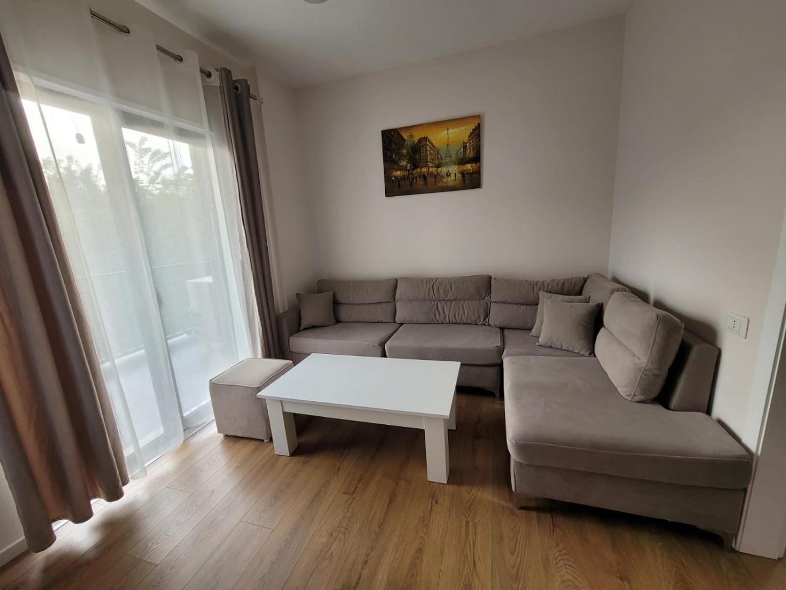 Enes Apartment Tirane ภายนอก รูปภาพ